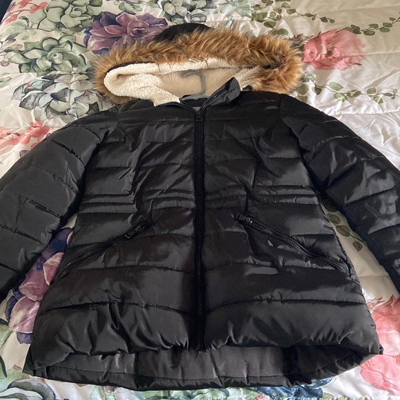 Madden Girl Jackets & Blazers - Black Madden Girl puffer coat